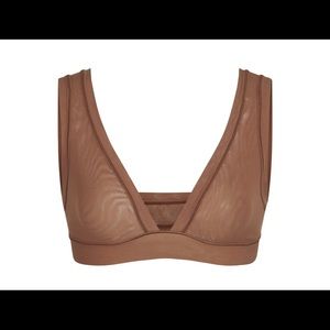 SKIMS Naked Everyday Plunge Bralette